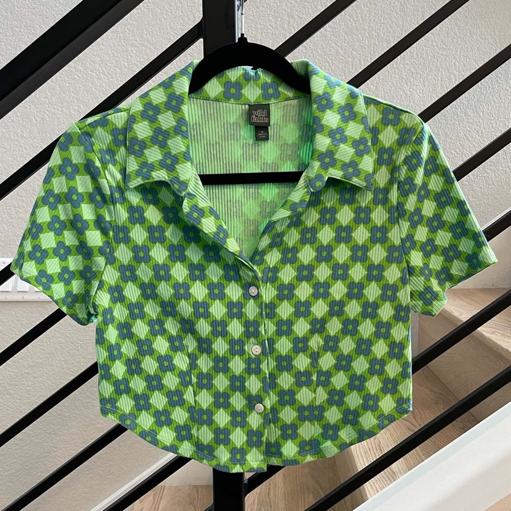 Wild Fable Mod Floral Collared Crop-top size Medium